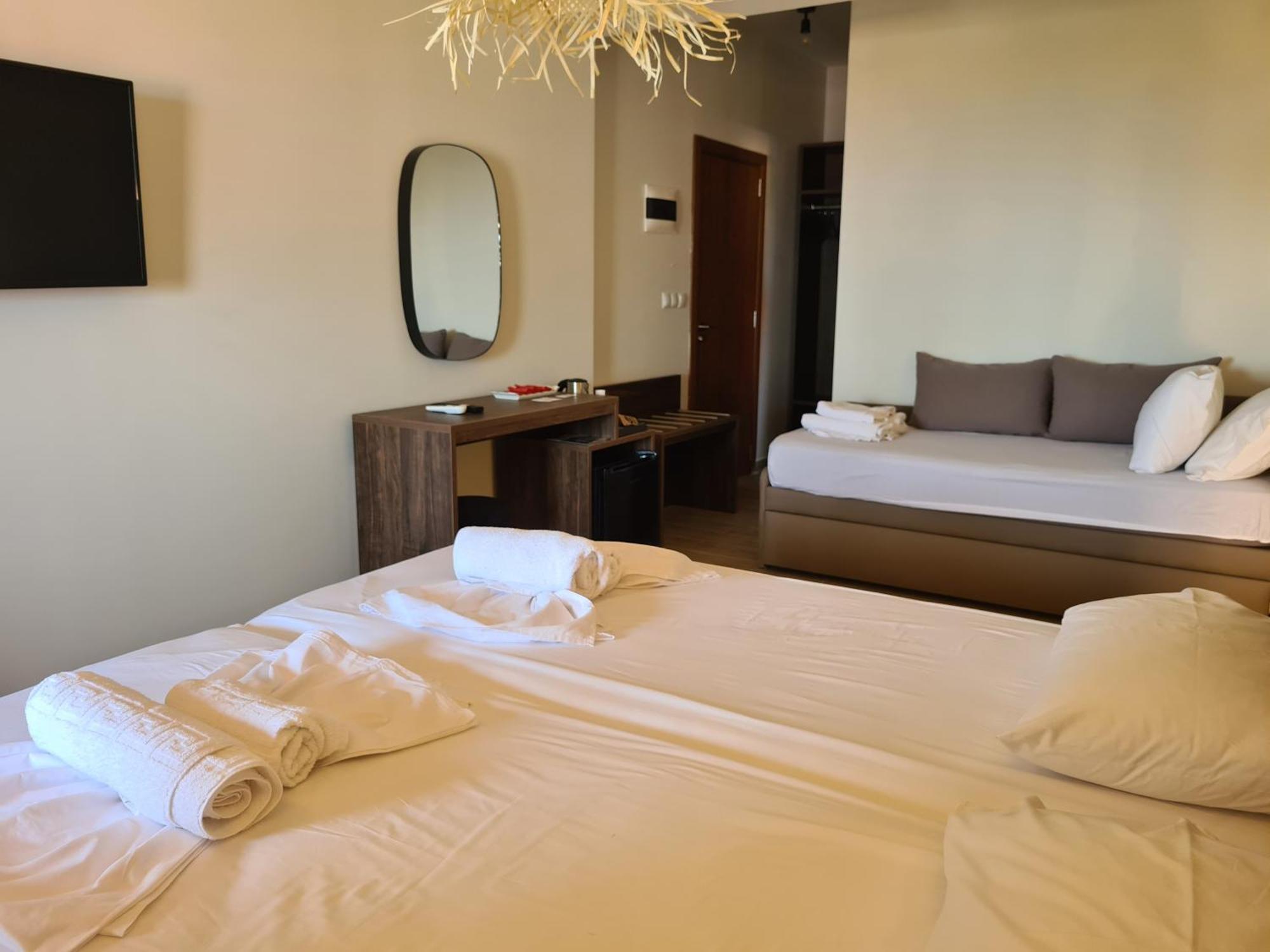 Este Luxury Apartments Kriopigi Bagian luar foto