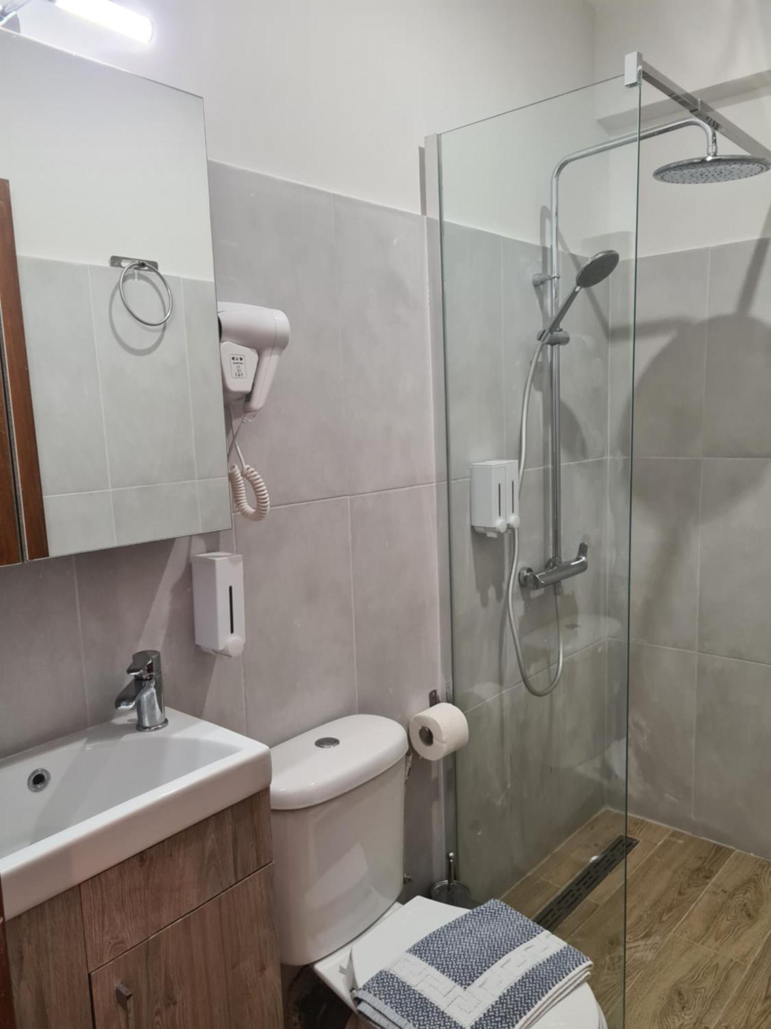 Este Luxury Apartments Kriopigi Bagian luar foto